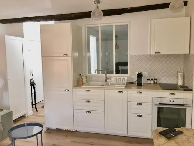 Appartamento Petit cocoon rénové avec vue sur les toits d'Aix en Provence Aix-en-Provence